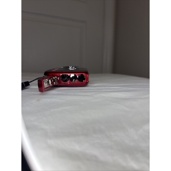 Vivitar Digital Camera Vivicam 7022 7.0MP Digi Cam Red For Parts/Repair - Picture 3 of 3